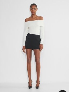 Aritzia Off-Shoulder Long Sleeve Bodysuit in White